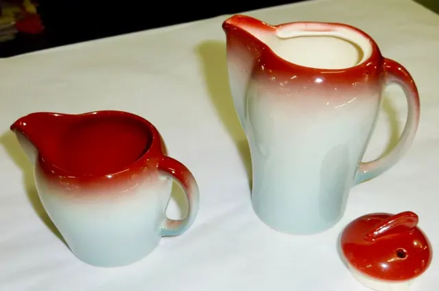 Butelka z filtrem czy dzbanek – porcelanowy dzbanek i śmietniczka w zestawie